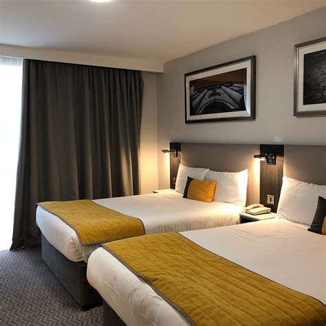 MALDRON HOTEL PEARSE STREET - UPDATED 2020 Reviews & Price Comparison ...