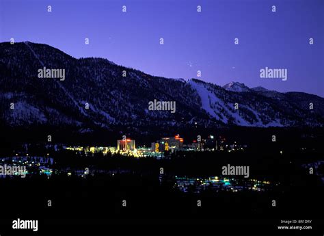 Night ski tahoe hi-res stock photography and images - Alamy