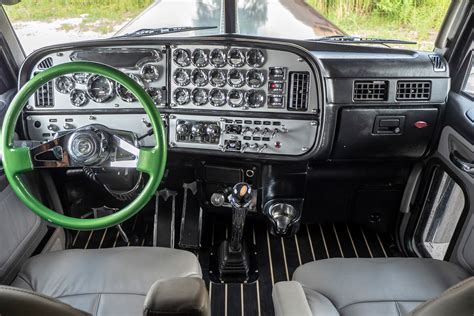 Peterbilt Trucks 379 Interior