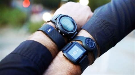 Fitness smartbands and wearables on the rise of becoming next big industry