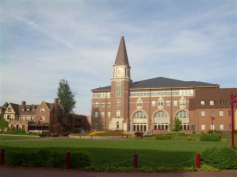 File:University of Denver campus pics 057.jpg - Wikimedia Commons
