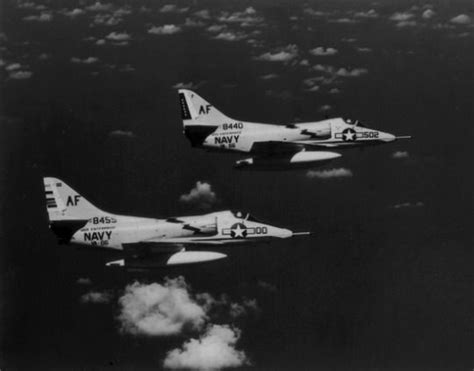 17 Best images about A4 skyhawk on Pinterest | 1960s, Air force and B w photos