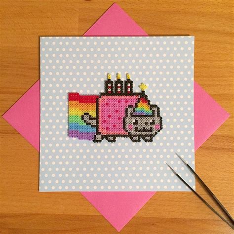 Nyan Cat birthday card hama mini beads by geekgirlworkshop | Basteln mit kindern, Basteln ...