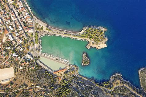 Methana Harbour in Methana, Greece - Marina Reviews - Phone Number ...