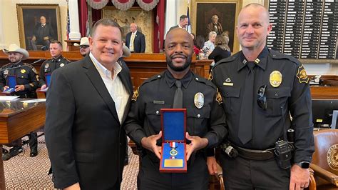 Grapevine Police: Officer awarded for improving school responses | wfaa.com