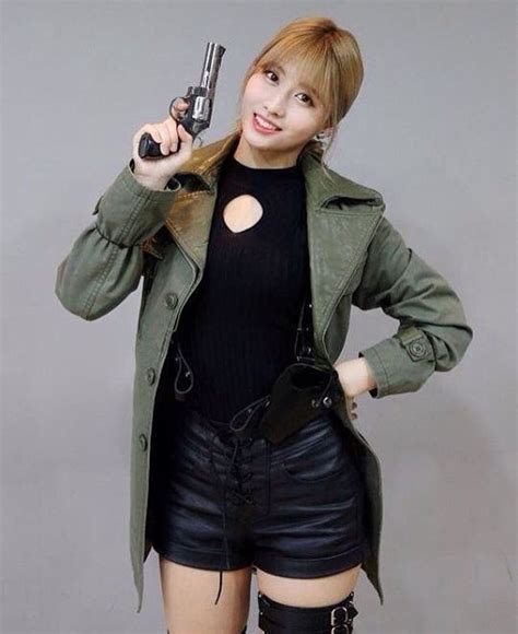 Momo Cheer Up Kpop Girl Groups, Korean Girl Groups, Kpop Girls, Nayeon ...