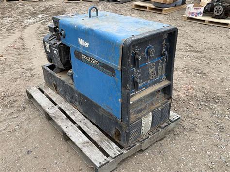 Miller Bobcat 225G Welder Generator (not running) - Smith Sales Co ...