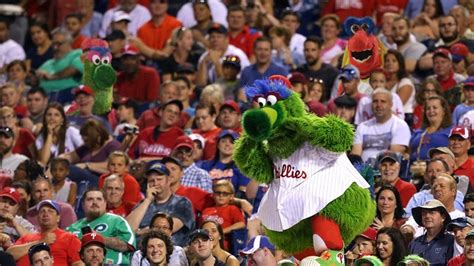 Phillie Phanatic Panics After Spotting Both Mistress And Wife In Stands