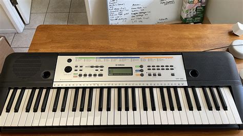 Yamaha Electric Keyboard for Sale in Riverside, CA - OfferUp