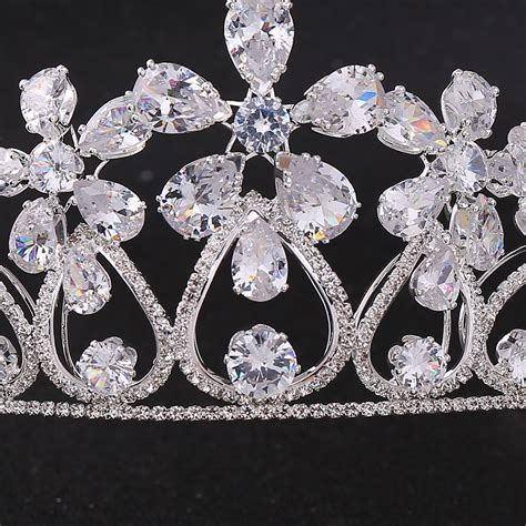 Queen Victoria Tiara - Kelce's Unique Hair