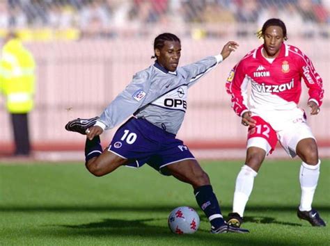 Jay-Jay Okocha (PSG)