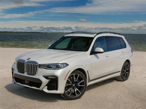 2019 BMW X7 Review - AutoGuide.com