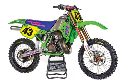 KAWASAKI KX500 PROJECT: BEHIND THE BUILD - Dirt Bike Magazine