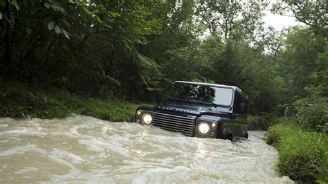 Land Rover Defender Off Road Wallpapers