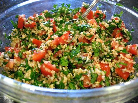 Global CookBook: Tabouleh Salad (Lebanese Recipe)