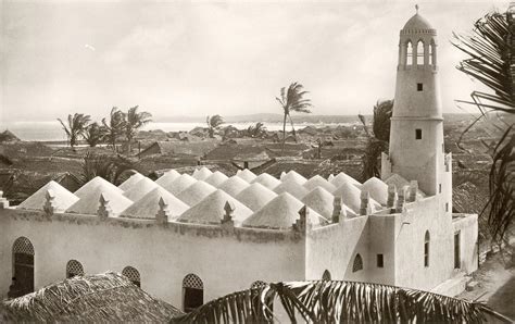 Mosque at Kismayo, Somalia : r/AfricanArchitecture