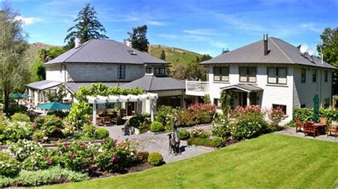 Luxury Lodges of New Zealand