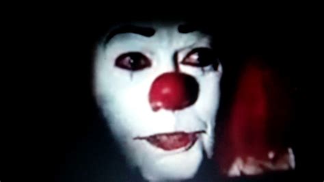 IT Georgie Death Scene 1990 - YouTube