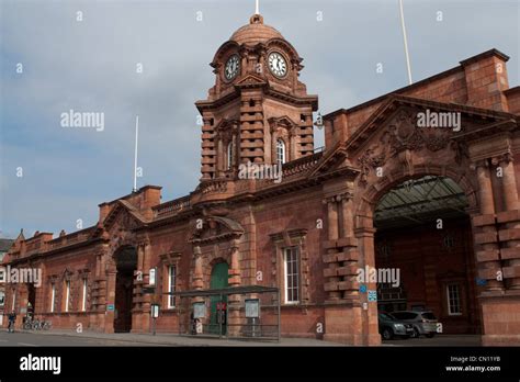 Nottingham Railway Station Stock Photo - Alamy