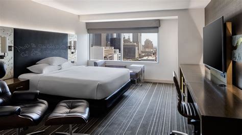 Downtown Dallas Hotel Rooms and Suites | Hyatt Regency Dallas