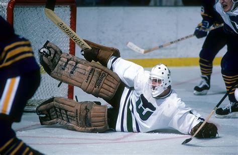 The Best NHL Goalies of the 1980s - MobSports