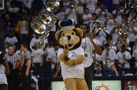 ODU mascot Big Blue takes aim before firing another T-shirt into the ...