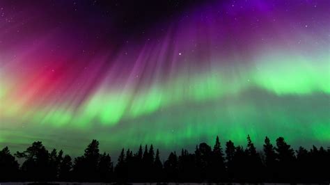 Aurora colors: What causes them and why do they vary? | Space