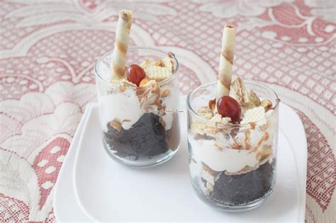 Oreo Brownie Sundae in Microwave (Eggless) Recipe | Magic of Indian Rasoi