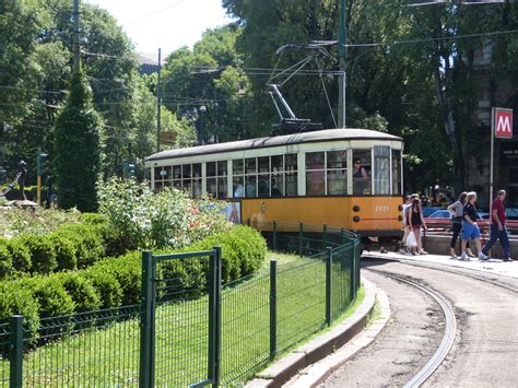 The elusive trams of Milan - JohntheGo.com