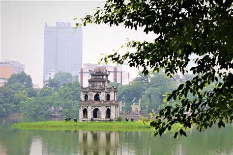 Hồ Hoàn Kiếm: Trung tâm phố cổ Hà Nội | Hai Phong Tours