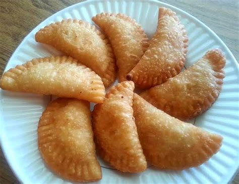 Fried Mini Fruit Pies | Just A Pinch Recipes