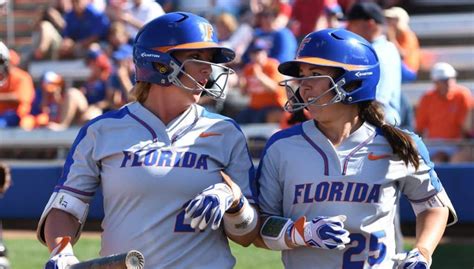 Florida Gators softball photo gallery against Maryland