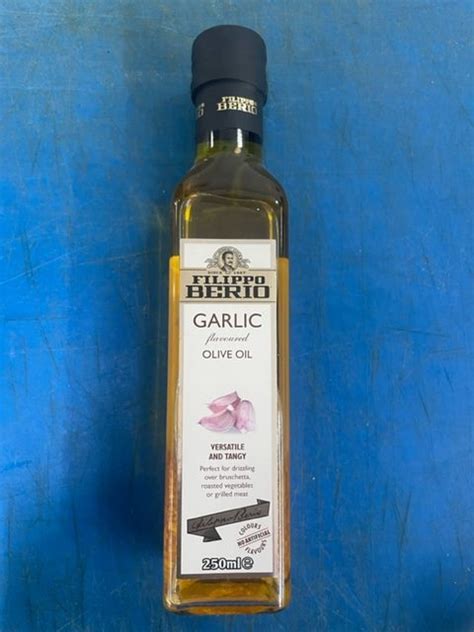Filippo Berio Garlic Flavored Olive Oil - GCH Fishmongers Bedford