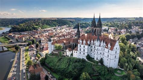 On the palaces and castles route in Saxony