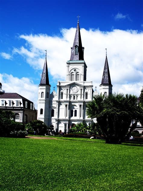 New Orleans New Orleans, Favorite Places, Spaces, Mansions, House Styles, Home Decor, Decoration ...