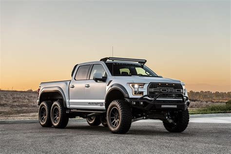 Ford Velociraptor 6x6 Wallpaper