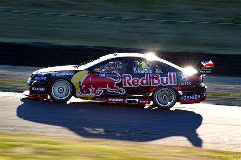 Australian V8 Supercars Championship, Mostert Closes Points Gap