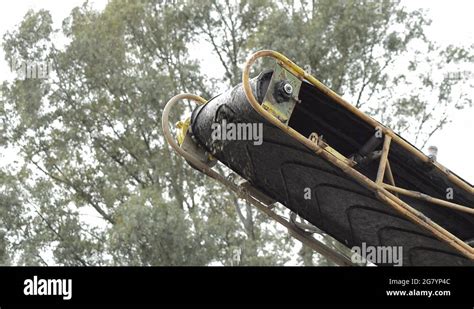 Gravel conveyor Stock Videos & Footage - HD and 4K Video Clips - Alamy