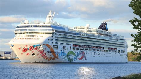 Norwegian Cruise Line Changes Itinerary on Embarkation Day - Amazing ...