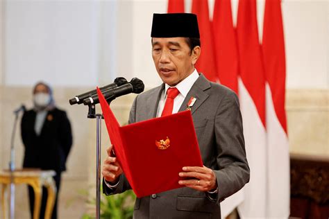 Indonesian President Joko Widodo's approval rating at all-time high – poll