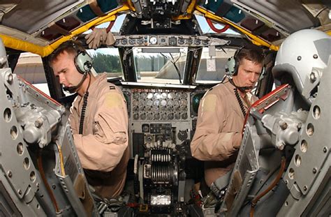 B52 Stratofortress, el avion en servicio, mas longevo de la historia. - ForoCoches