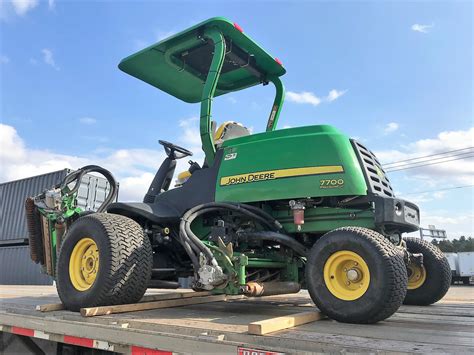 (2) 2014 John Deere 770 Percision Cut Golf Course Mowers