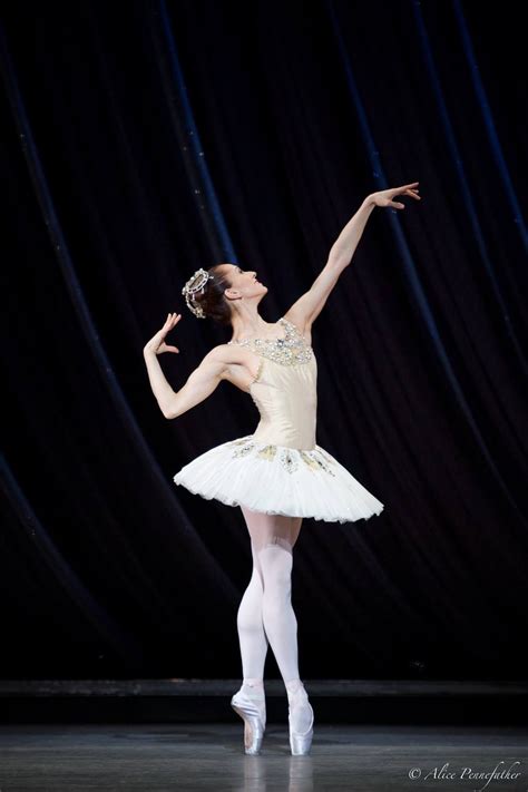 Royal Ballet Principal Ballerina Marianela Nuñez in 'Diamonds' from Balanchine's 'Jewels' photo ...