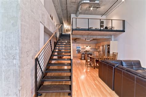 Sleek and sophisticated Downtown Dallas loft awaits you