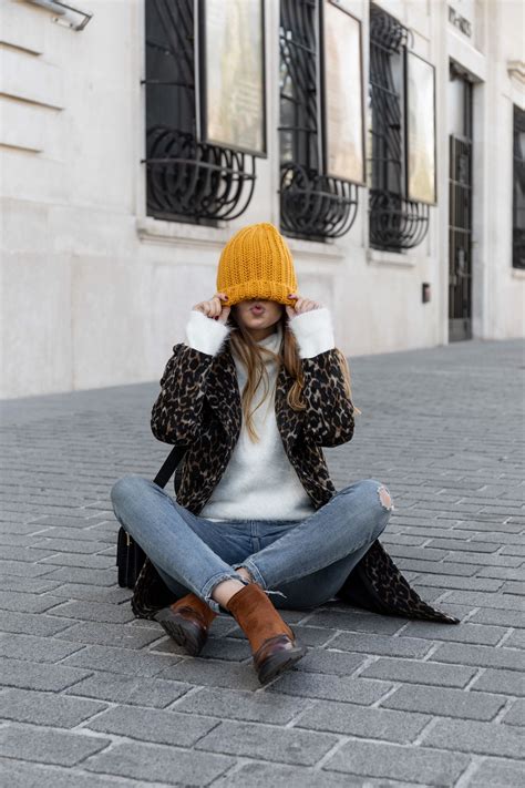 Yellow beanie ! | Beanie outfit, Yellow beanie, Outfits