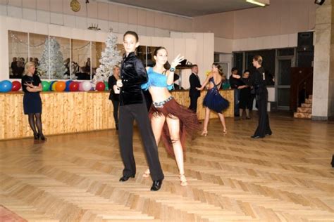 Ballroom dance couple – Stock Editorial Photo © stetsik #59826389