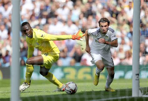 Leeds stun woeful Chelsea after Brenden Aaronson punishes Edouard Mendy ...