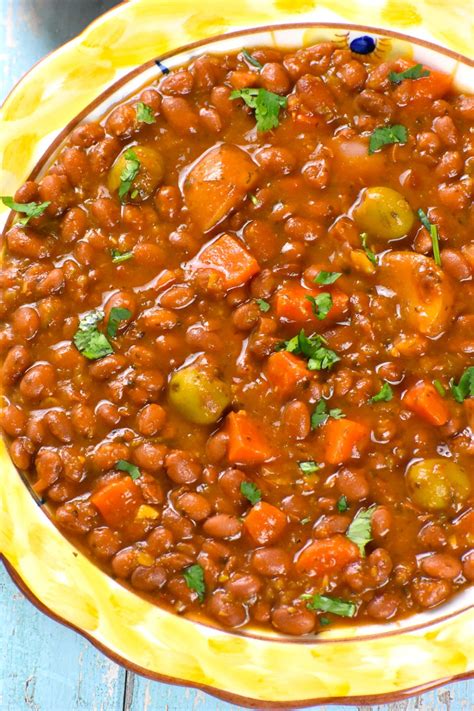 Habichuelas Guisadas (Puerto Rican Stewed Beans) - GypsyPlate