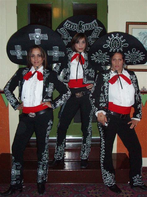 Tips to Get or Make Three Amigos Costume