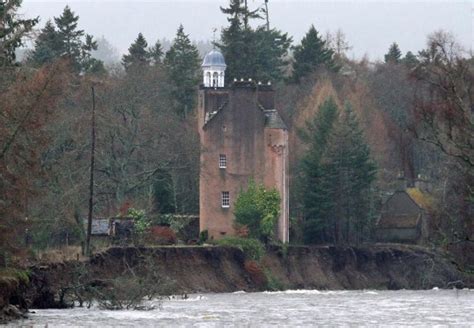 Abergeldie Castle near Balmoral in Scotland is falling into River Dee due to floods | Metro News